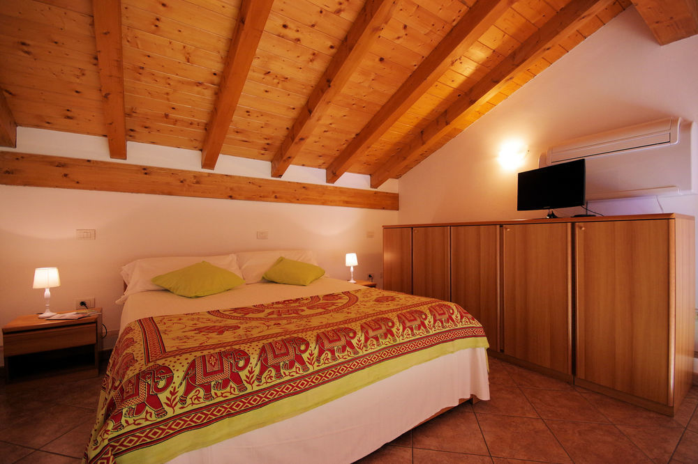 ميزّيجرا Residence Celeste المظهر الخارجي الصورة
